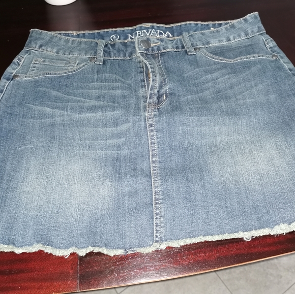 Jean skirt - Picture 1 of 2